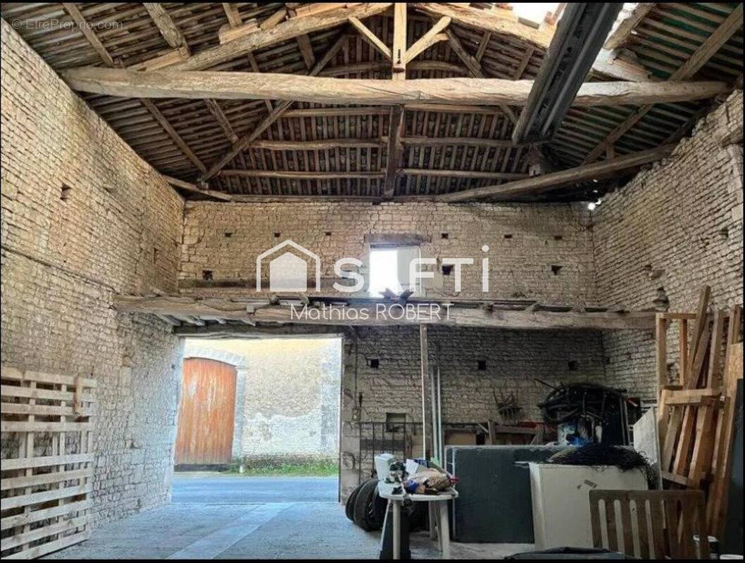 Photo 1 - Maison à XAMBES