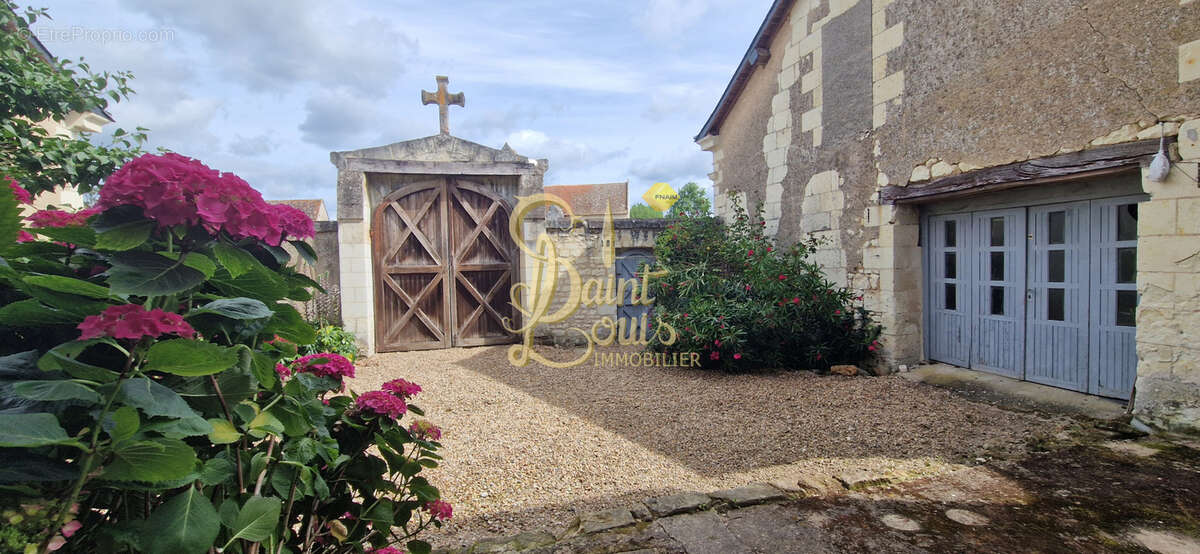 Ancien presbytere du xviiième 5 chambres poss 6 - photo 2