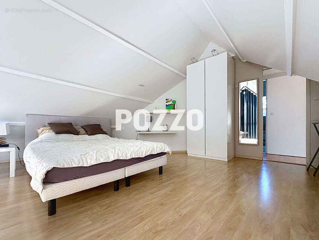 Maison à LE VAL-SAINT-PERE