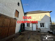 Maison à OGEU-LES-BAINS