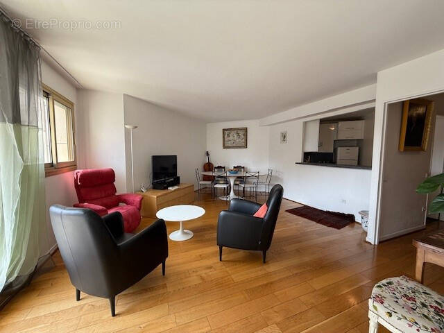 Appartement à LEVALLOIS-PERRET