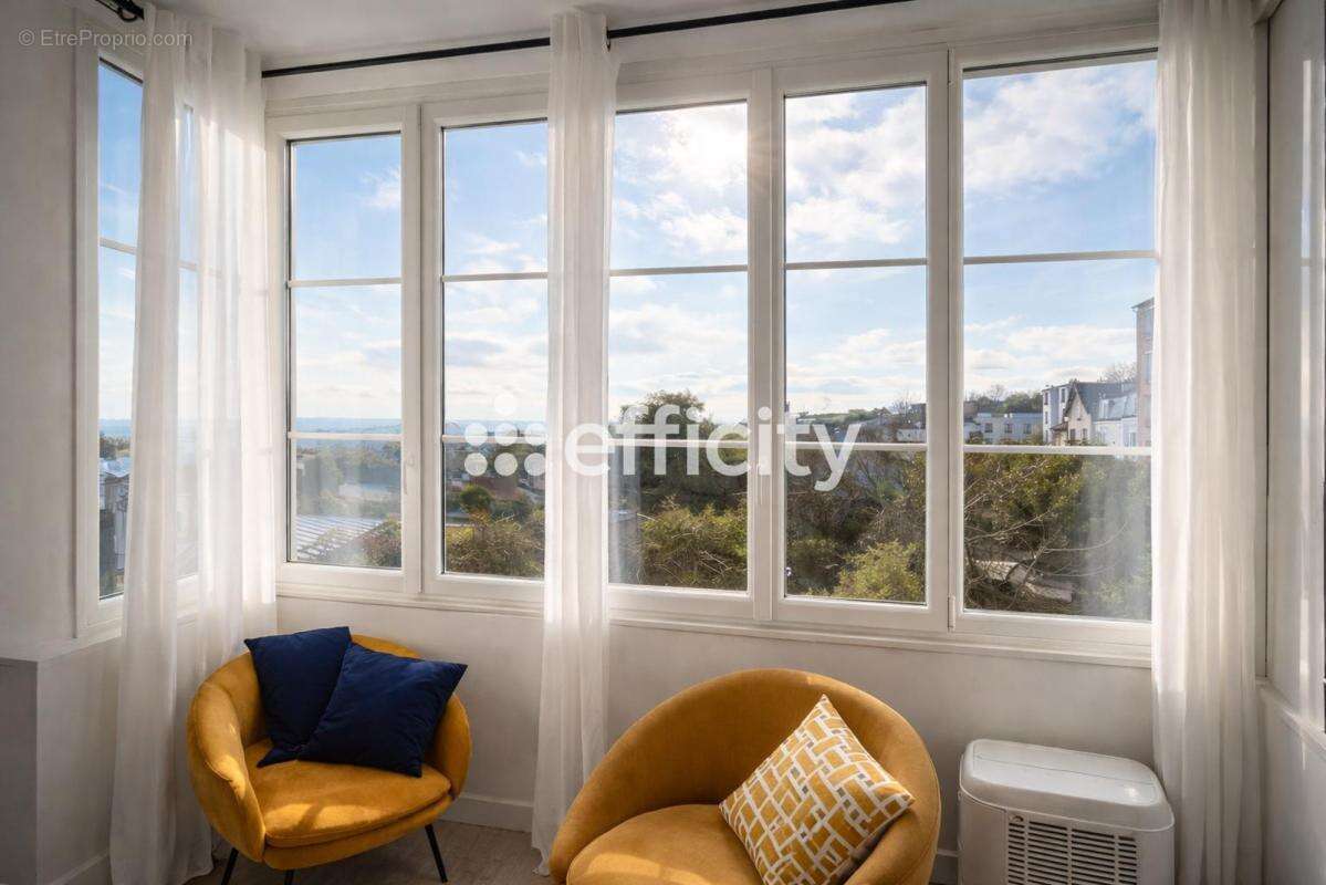 Appartement à SURESNES