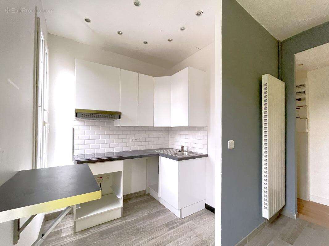 Appartement à PARIS-3E