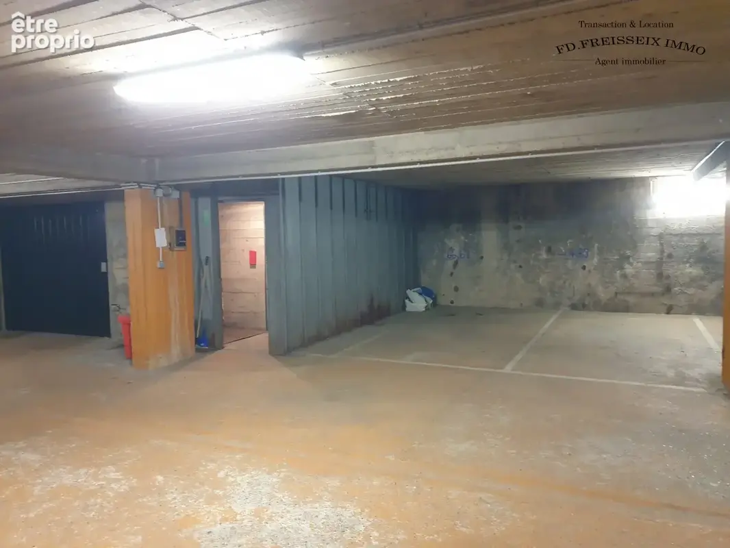Photo Parking à Paris-14e au prix de 23 000€