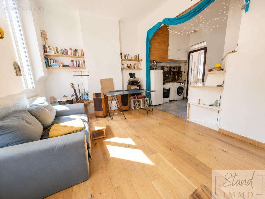 Appartement à MARSEILLE-6E