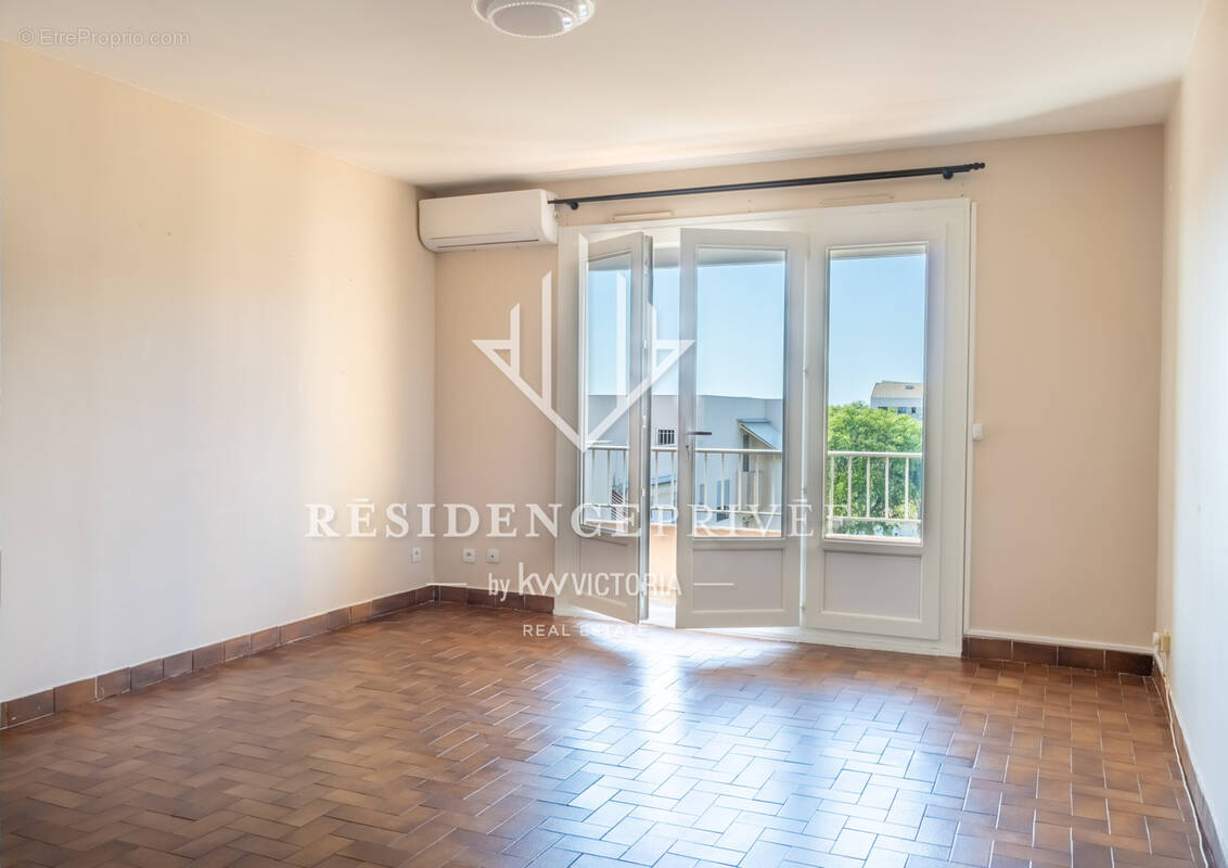 Appartement à LA LONDE-LES-MAURES