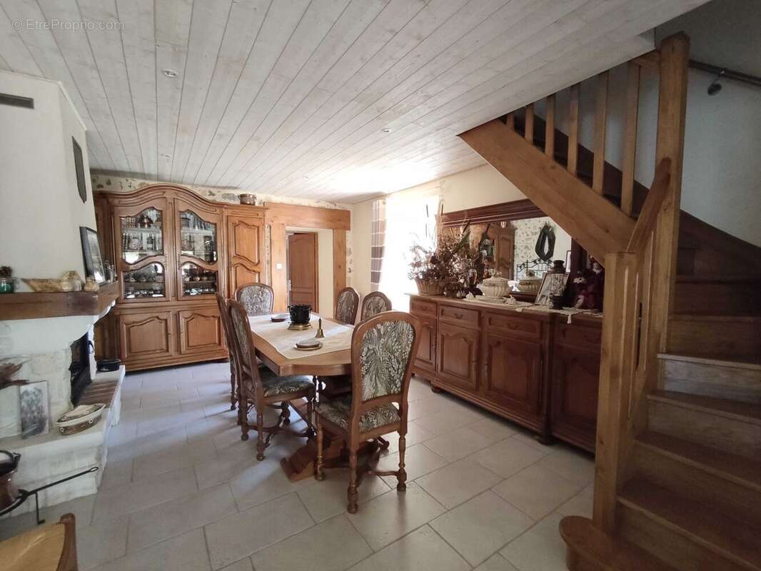 Maison à CHASSENEUIL-SUR-BONNIEURE