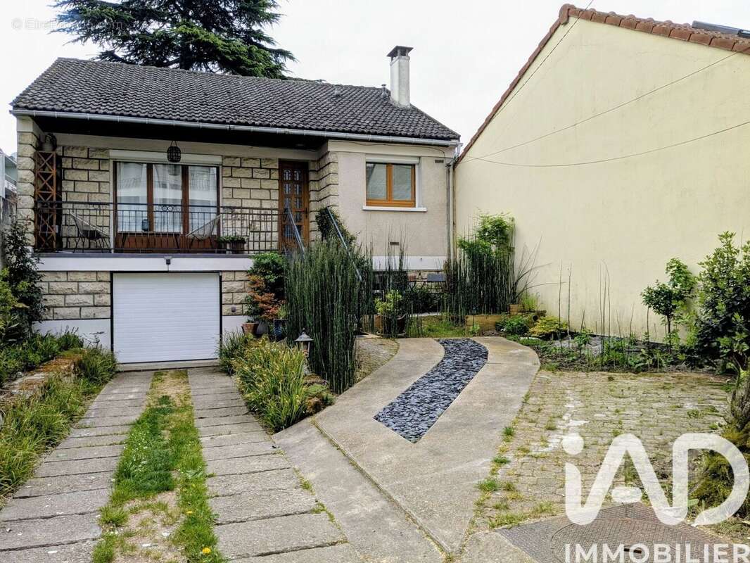 Maison 70 m² à Saint-Prix  - photo 3