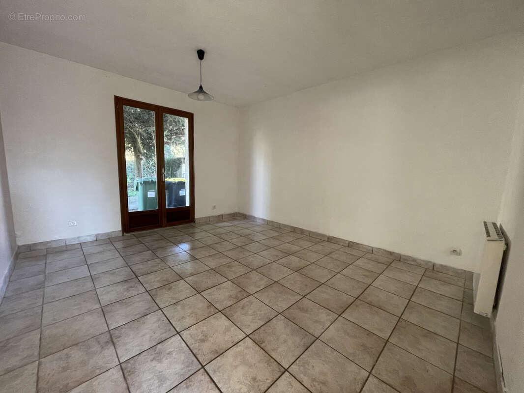 Appartement à VILLIERS-SUR-MORIN