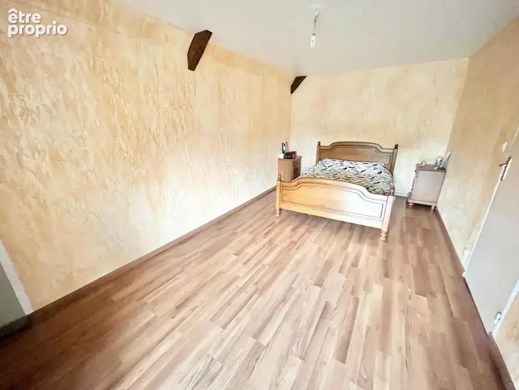Propriété de campagne – 167 m² – 1,9 hectare – grandes dépendances - photo 7