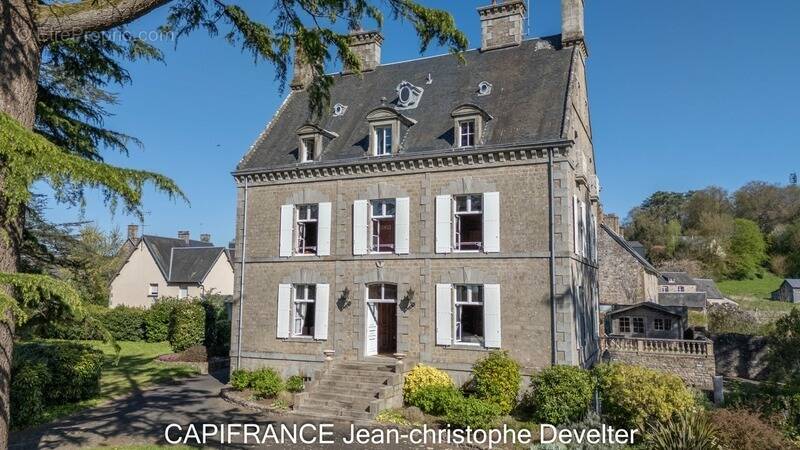 Maison à MORTAIN