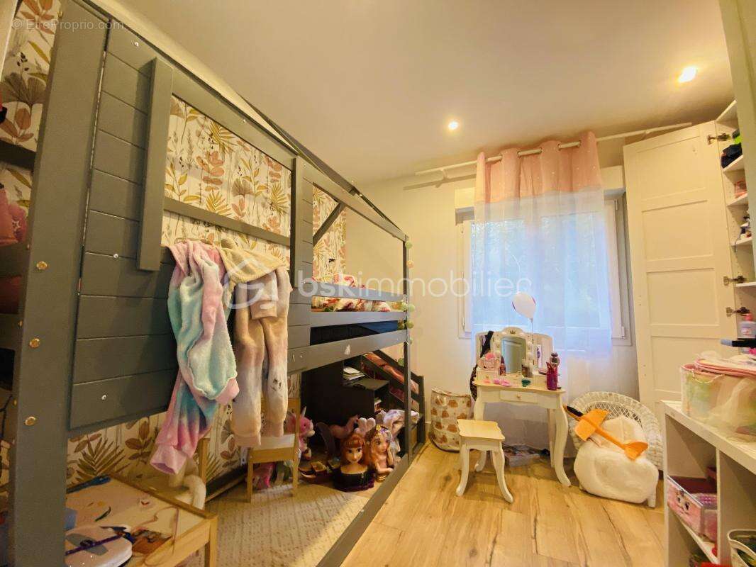 Maison à SAINT-JOUAN-DES-GUERETS