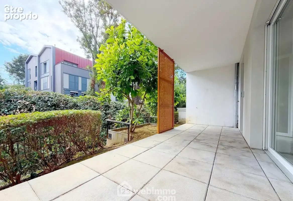 Terrasse arborée au calme absolu