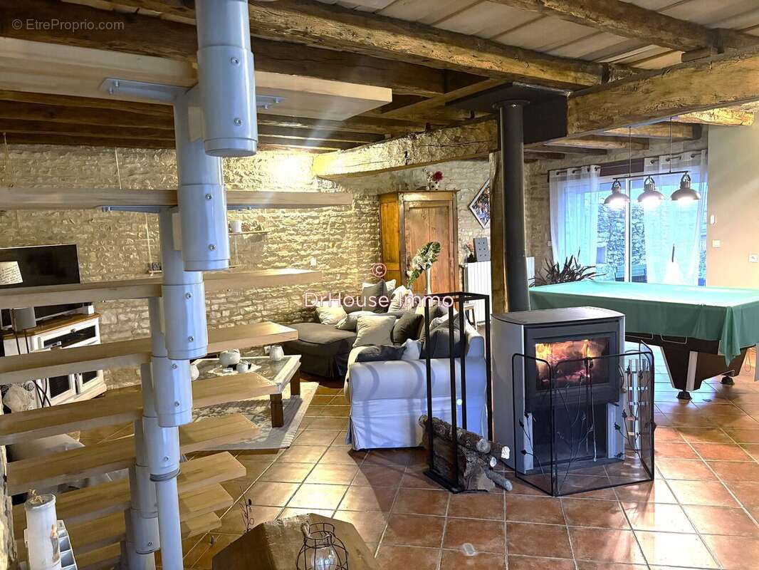 Maison à NEUVILLE-DE-POITOU