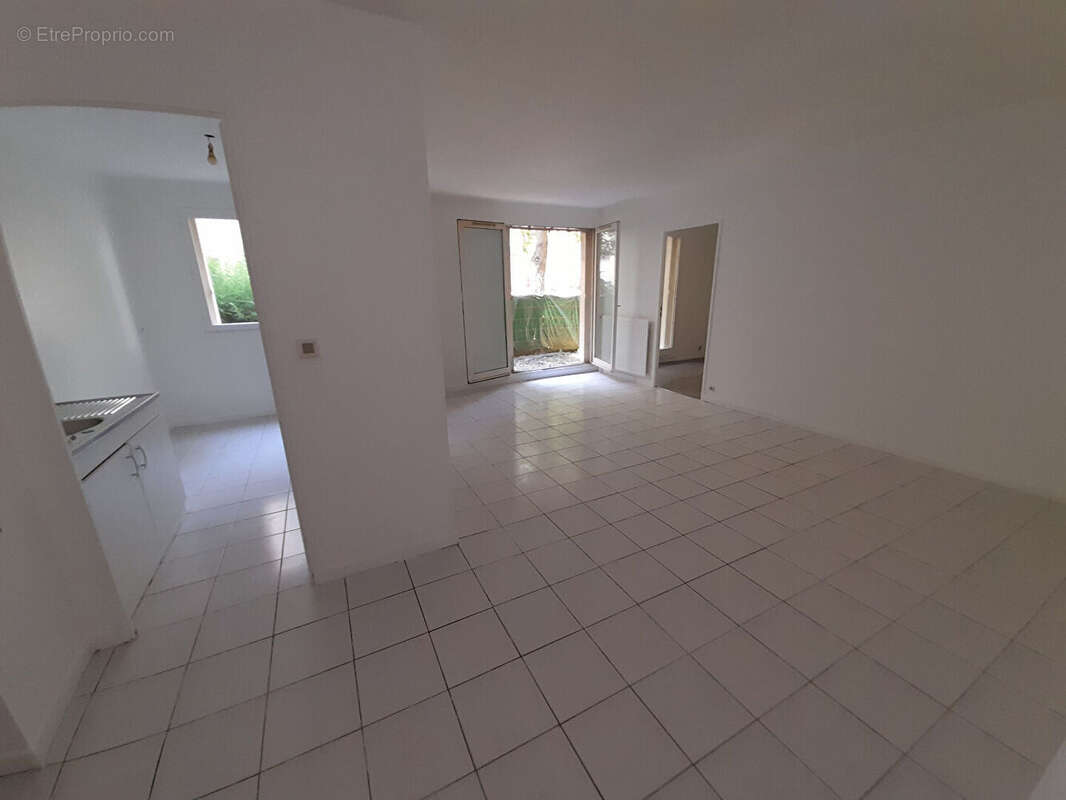Appartement 95110 3 pièce(s) 60.85m² - photo 2