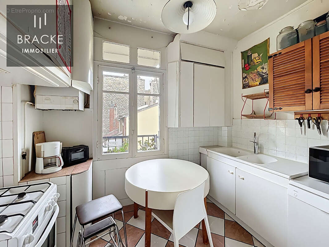 Appartement à COURBEVOIE