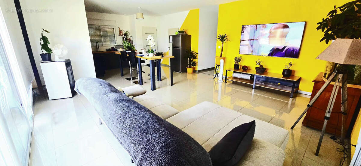 Maison à MOUTIERS-LES-MAUXFAITS