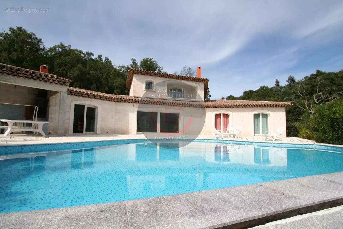 Maison à LES ADRETS-DE-L'ESTEREL