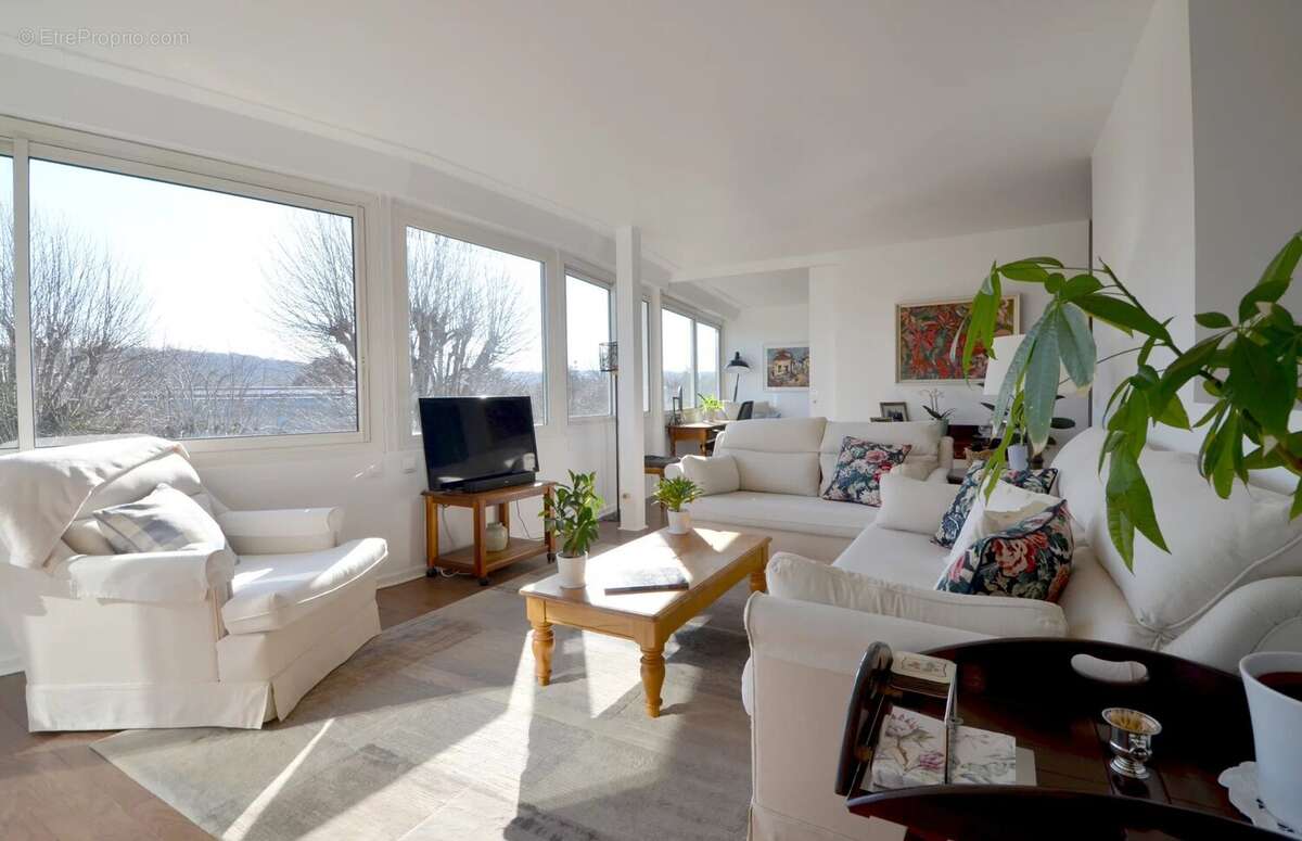 Appartement à CROISSY-SUR-SEINE