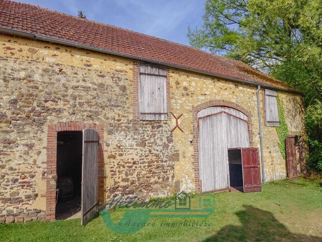 Maison 98 m² à Toucy  - photo 2