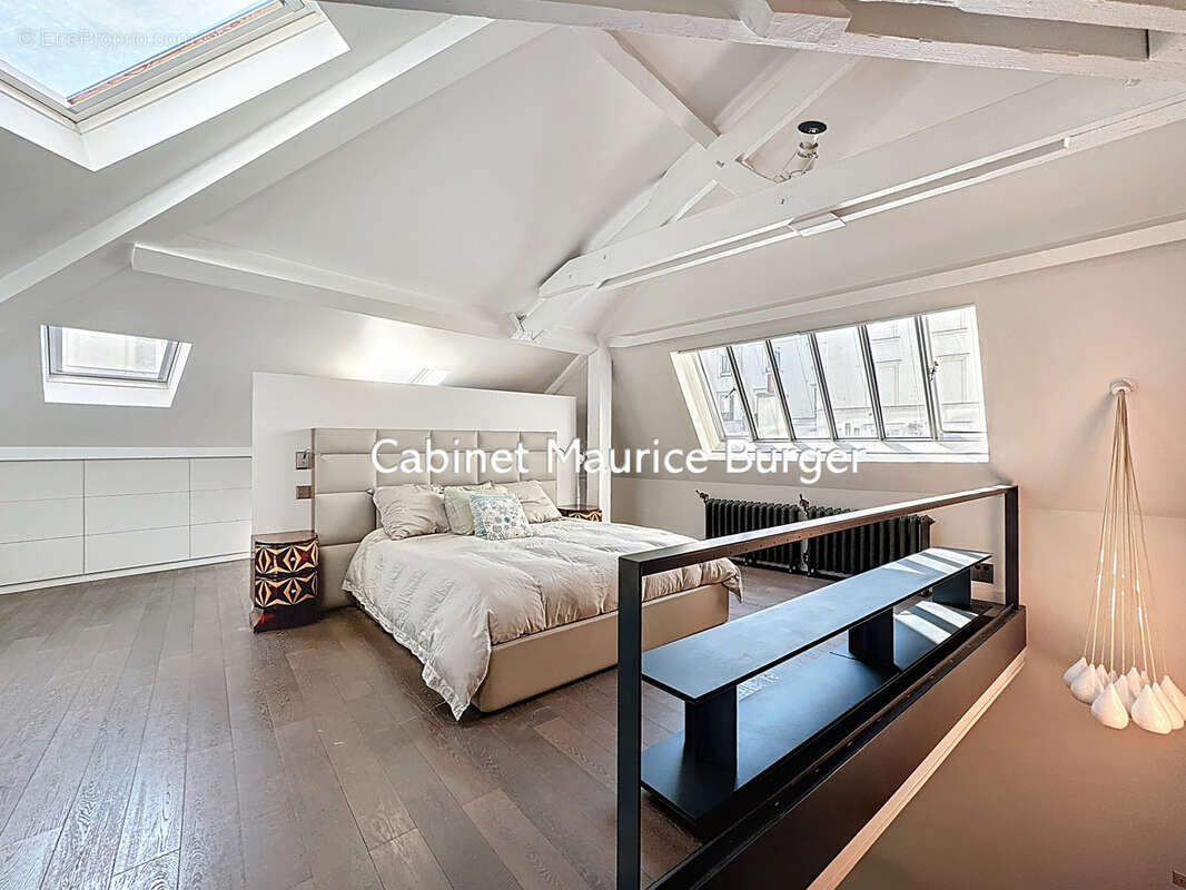 Appartement à PARIS-2E