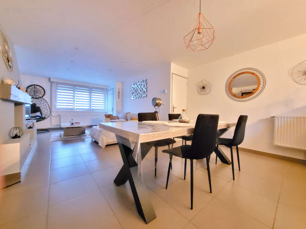 Maison 2 chambres + bureau jardin proche centre-ville - photo 6