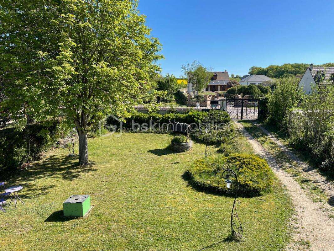 Maison à LIMETZ-VILLEZ