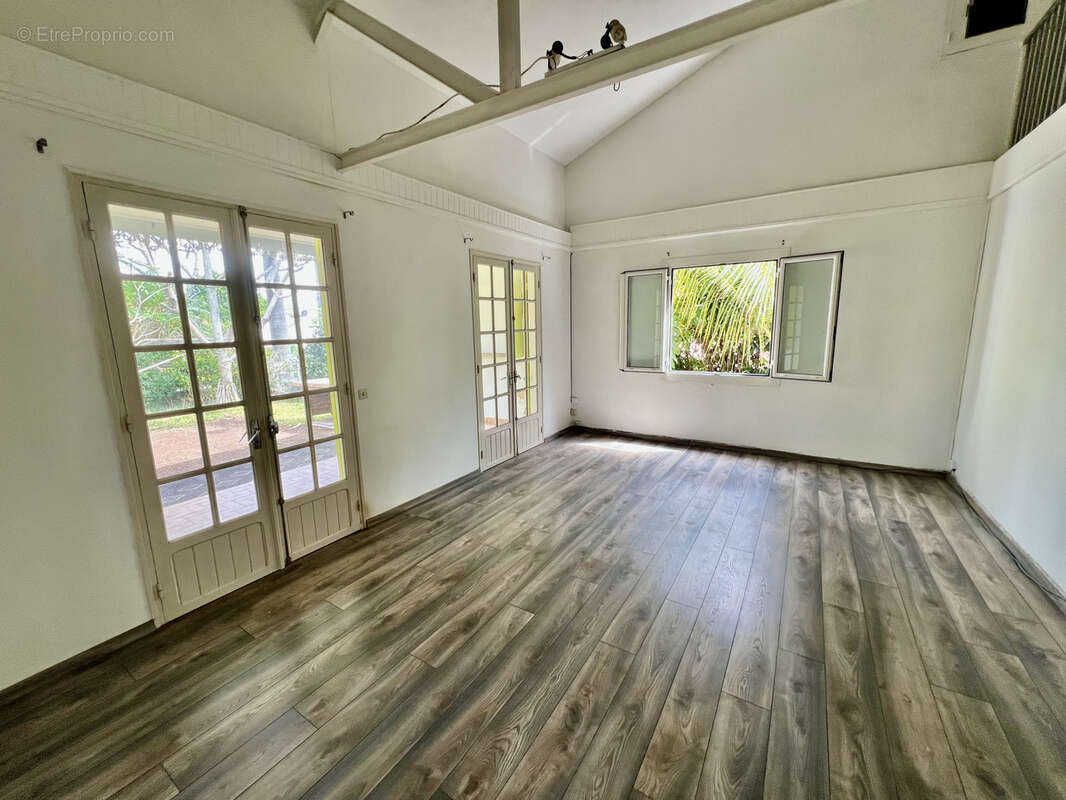 Maison à ENTRE-DEUX