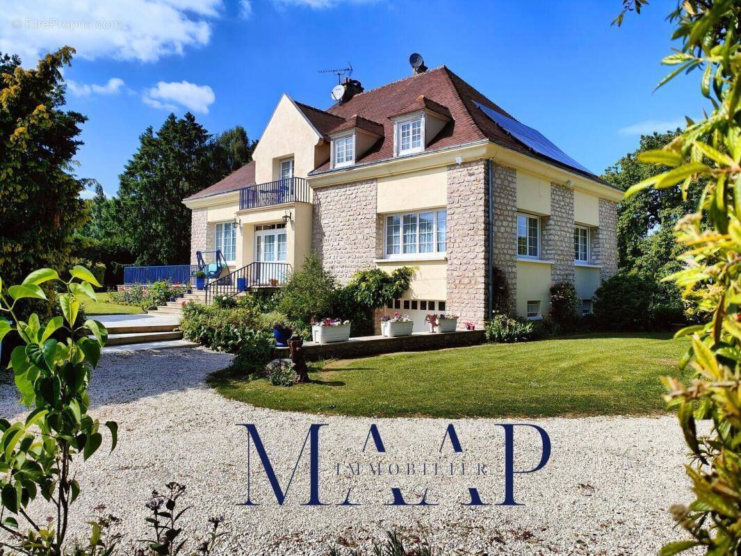 Maison à RAMBOUILLET