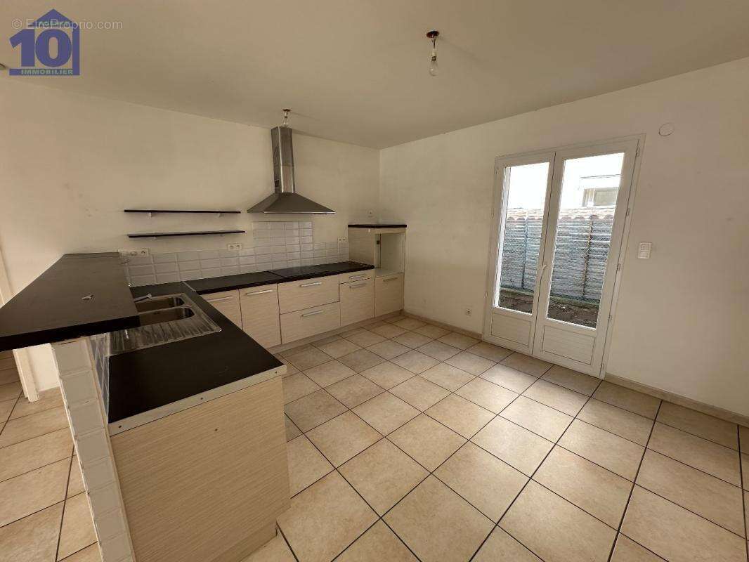 Maison à COLOMBIERS