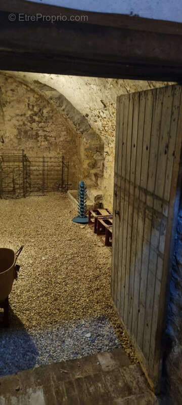 Maison à LES ORMES-SUR-VOULZIE