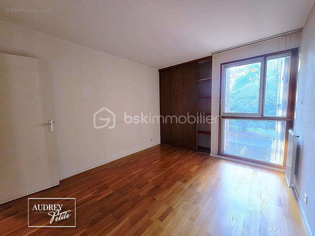 Appartement à MAISONS-ALFORT