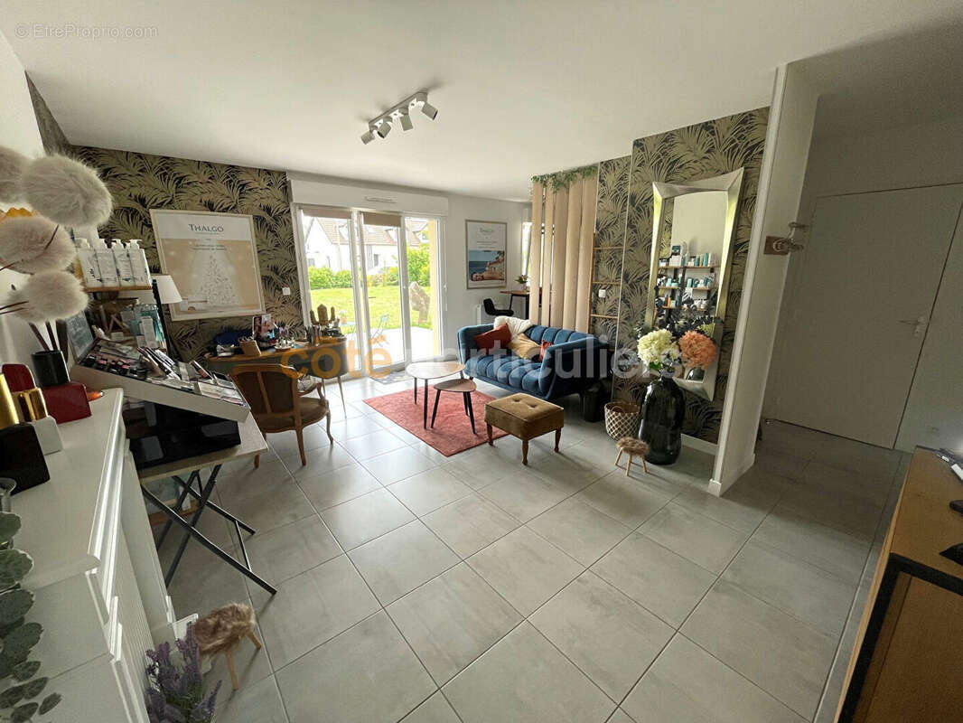 Appartement à AUTHIE