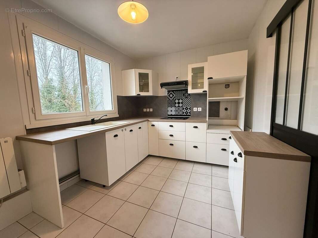 Appartement à SAINT-THIBAULT-DES-VIGNES