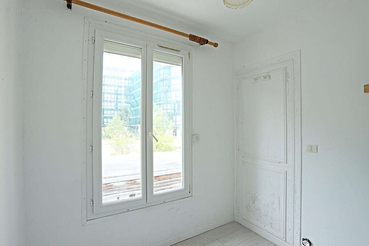 Maison de ville en copropriété - cour / impasse au calme - photo 9
