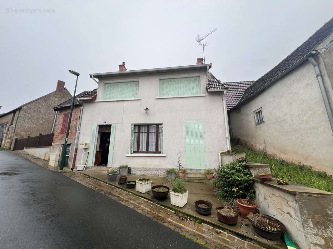 Maison à CHATEAUMEILLANT