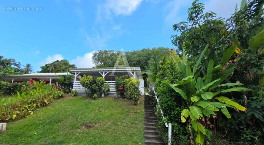 Maison individuelle Sainte Marie 2 pièce(s) 41 m2 piscine + plage A SAISIR !!!!!! - photo 3