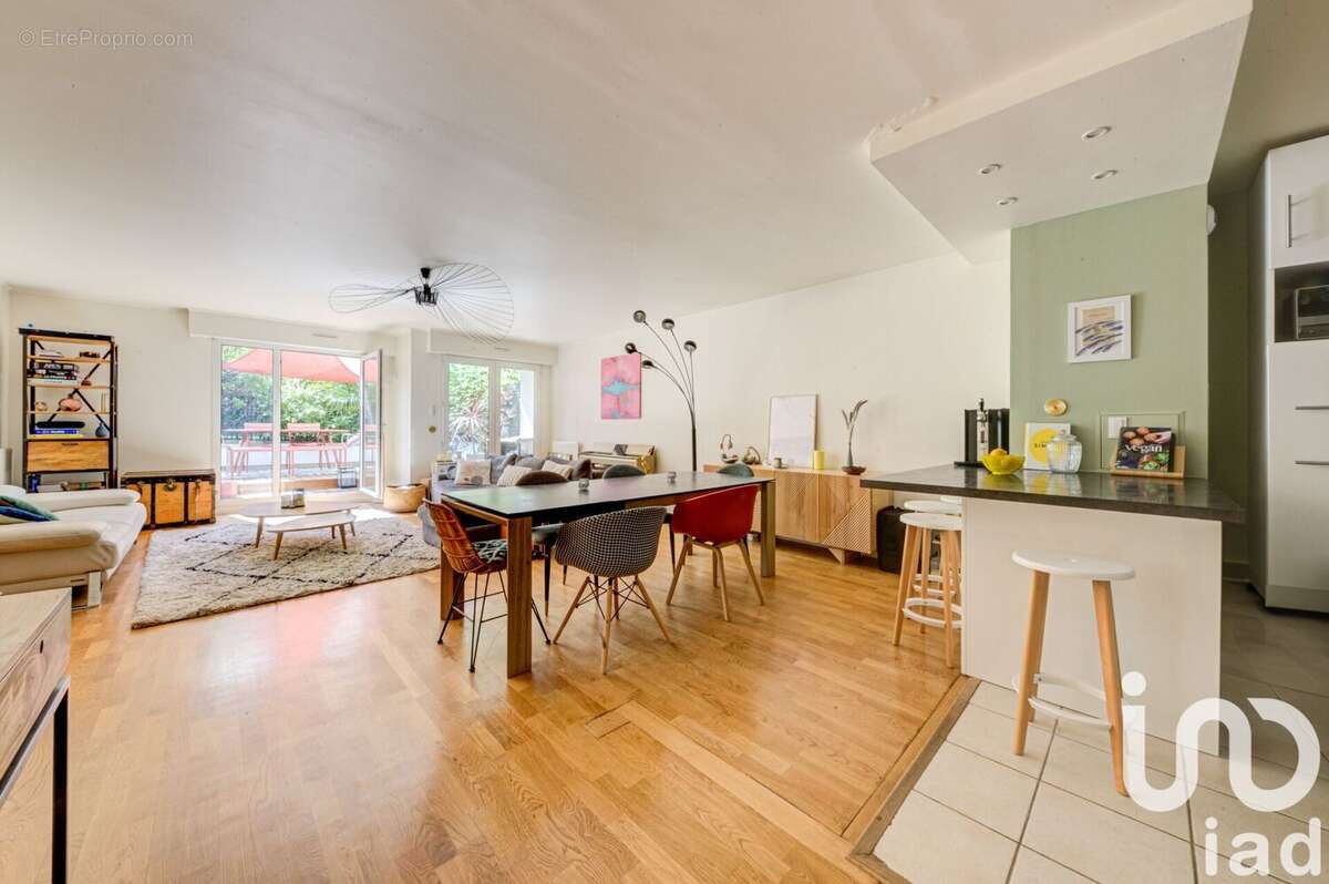 Photo 3 - Appartement à SURESNES