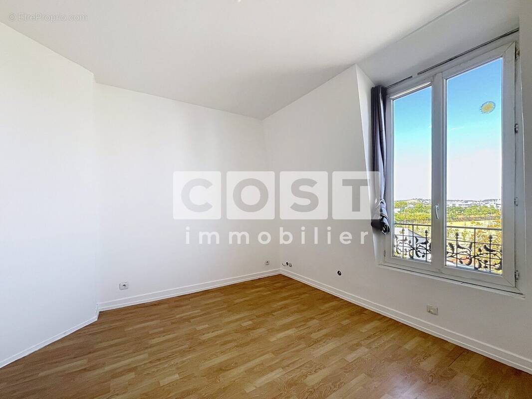 Appartement à COLOMBES