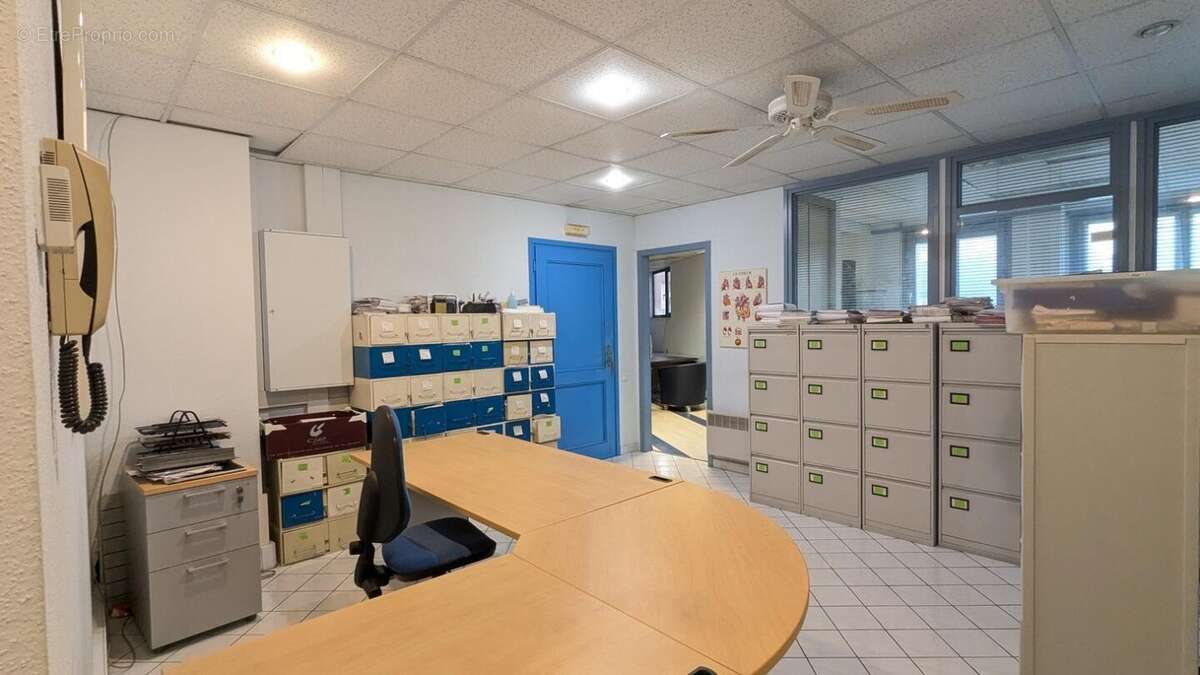 Local professionnel (ou appartement) 113m2 hyper centre Colmar - photo 5