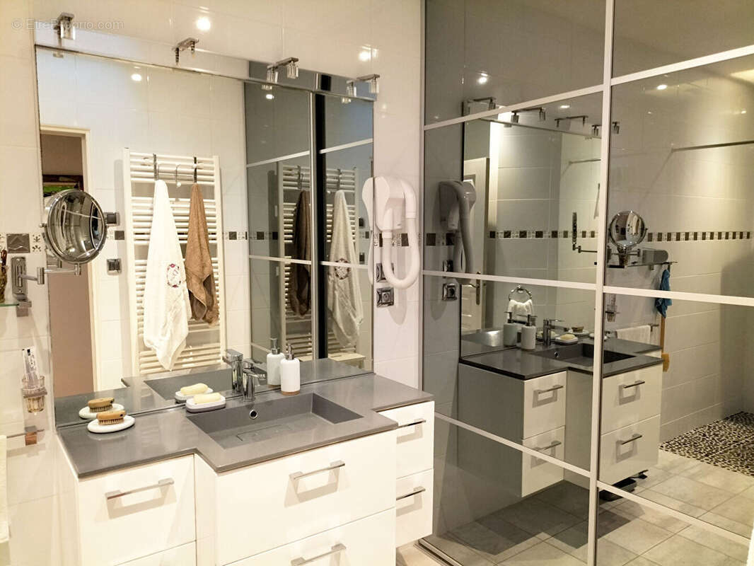 Maison à TONNAY-CHARENTE