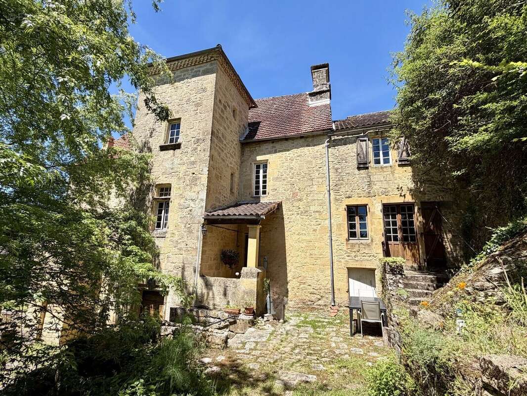 EXCLUSIVITÉ - Manoir médiéval avec vue panoramique et jardin suspendu en Périgord Noir proche Sarlat - photo 16