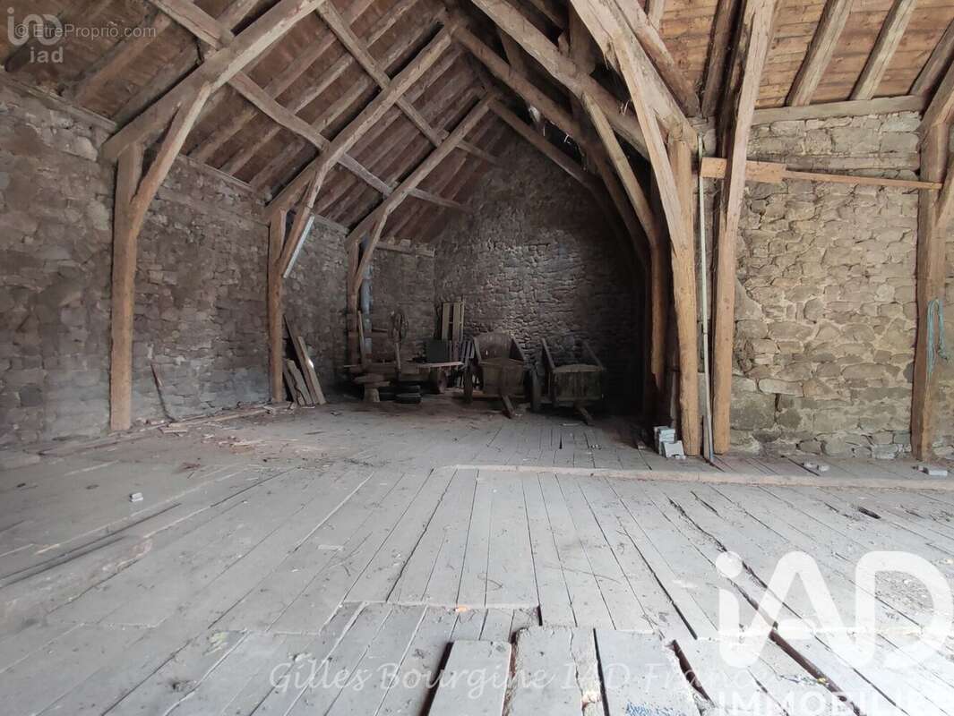 Photo 3 - Maison à AUMONT-AUBRAC