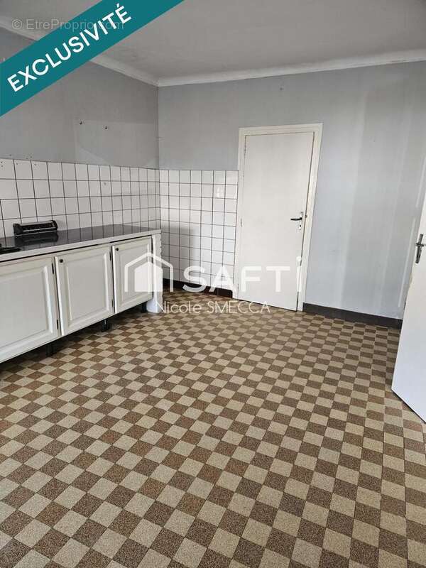 Maison 114 m² à Fleville-Lixieres  - photo 8