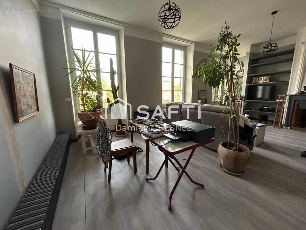 Photo 1 - Appartement à SAINT-AMAND-MONTROND