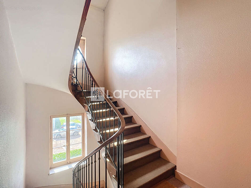 Appartement à BELLEVILLE