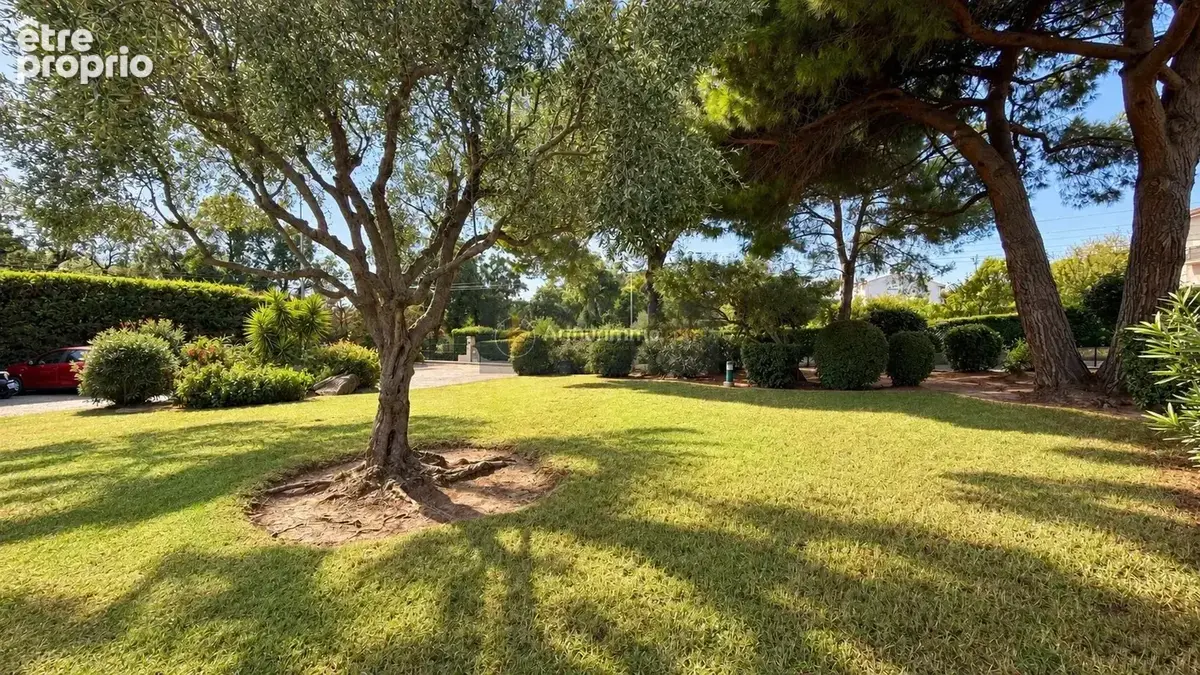 Appartement 2 pièces 40 m² à vendre à Saint-Raphael (83700) - photo 8