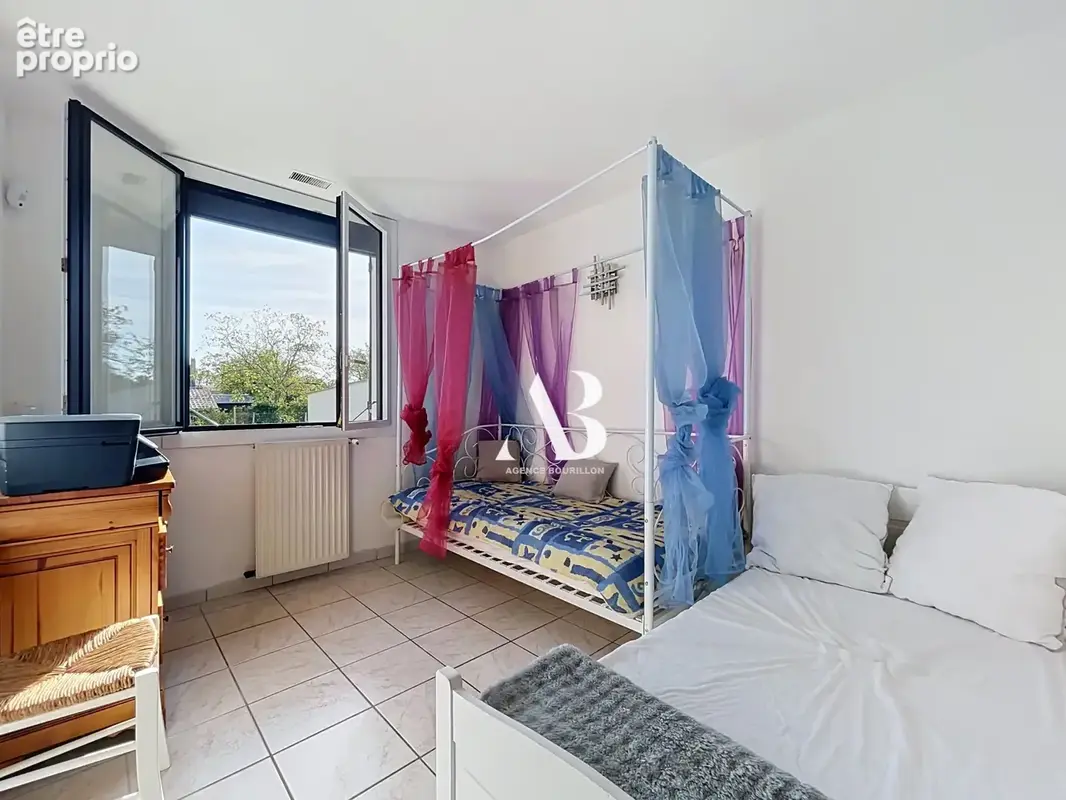 maison familiale 8 pièces 189,7 m2 sur un terrain avec piscine de 1540 m2 - photo 11