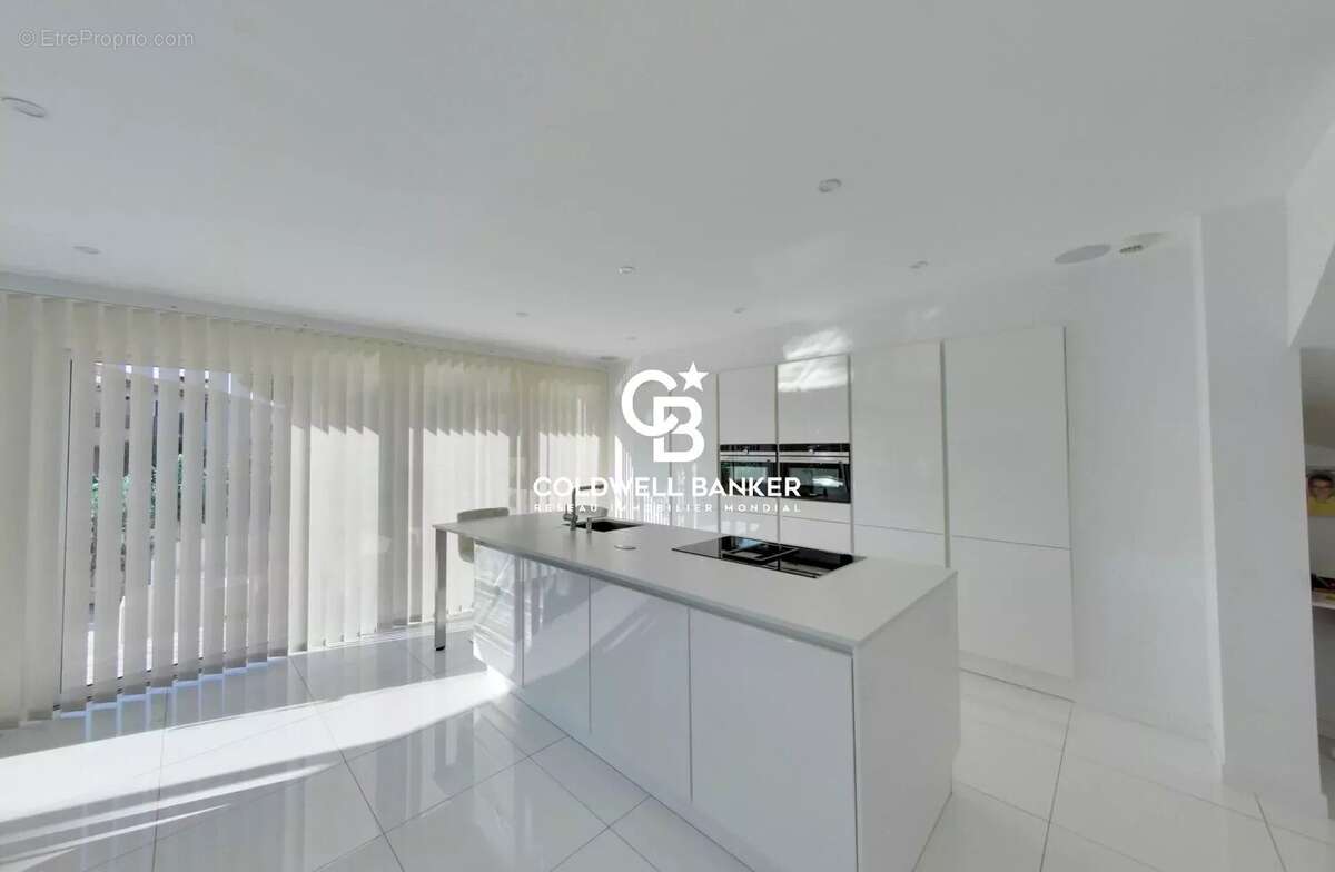 Maison à SAINT-CYPRIEN