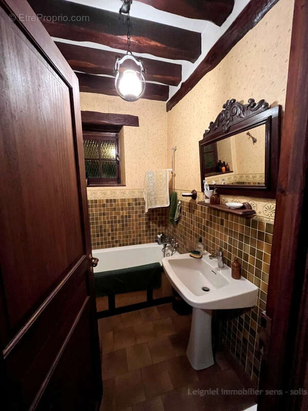 Charmante maison de campagne authentique sur son jardin de 1200 m2 et sa petite prairie - photo 12